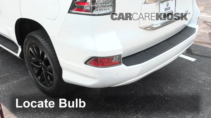2023 Lexus GX460 4.6L V8 Éclairage Feux de marche arrière (remplacer une ampoule)